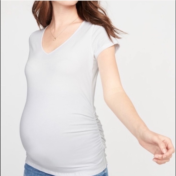 Old Navy Maternity Tee and Cropped Sweats Bundle - Picture 6 of 8